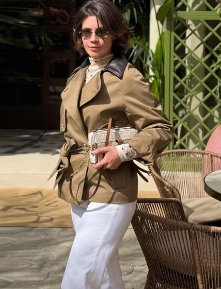 Casaco Trench Hanna com Gola de Contraste e Cinto