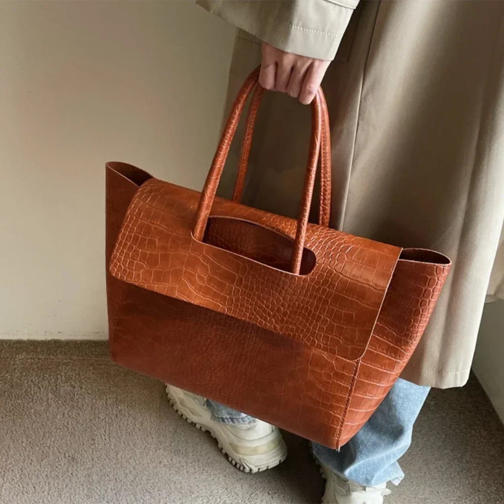 Anna Geprägte Leder-Tote