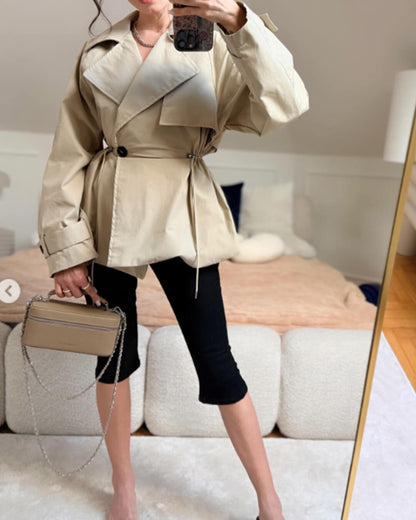 Maria Trench Coat com Gola Lapela e Cós com Cordão