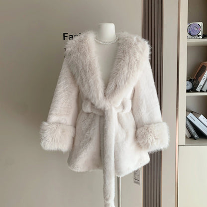 Miriam Kunstfellbesetzter Mantel