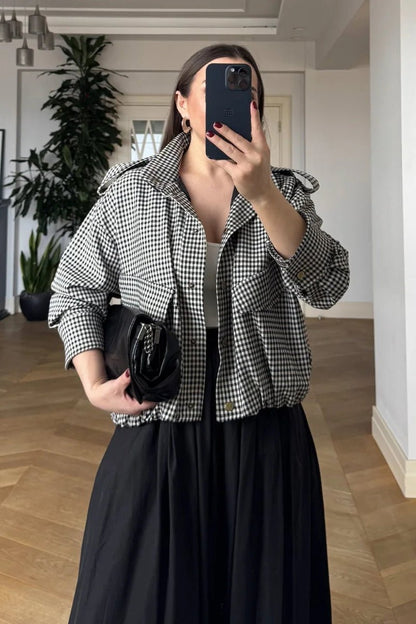 Emma Karo Bomberjacke mit hohem Kragen