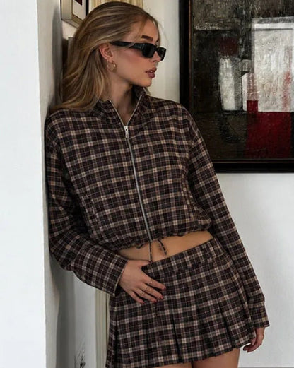 Eva Hochkragen Karierte Reißverschlussjacke
