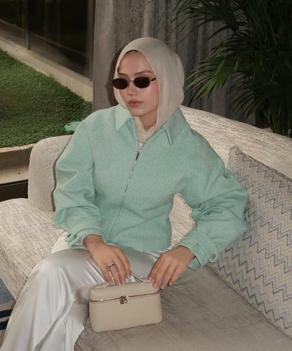 Casaco Curto Tweed Katie com Fecho
