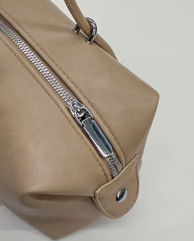 Sandra Boston Pillow Bag