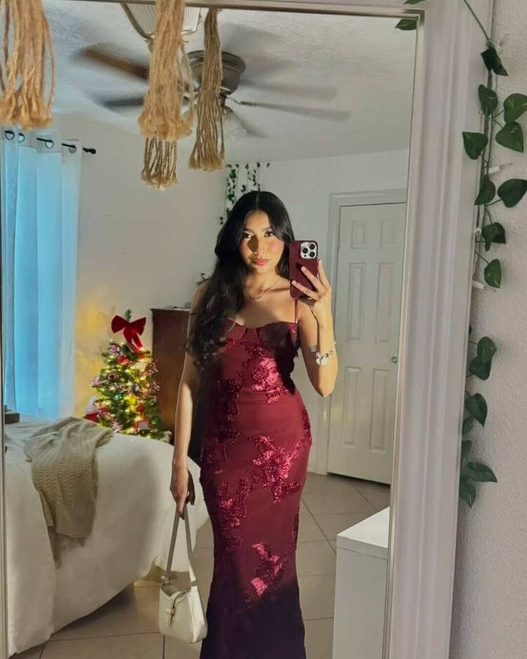 Clara Abendkleid mit Bindeband hinten