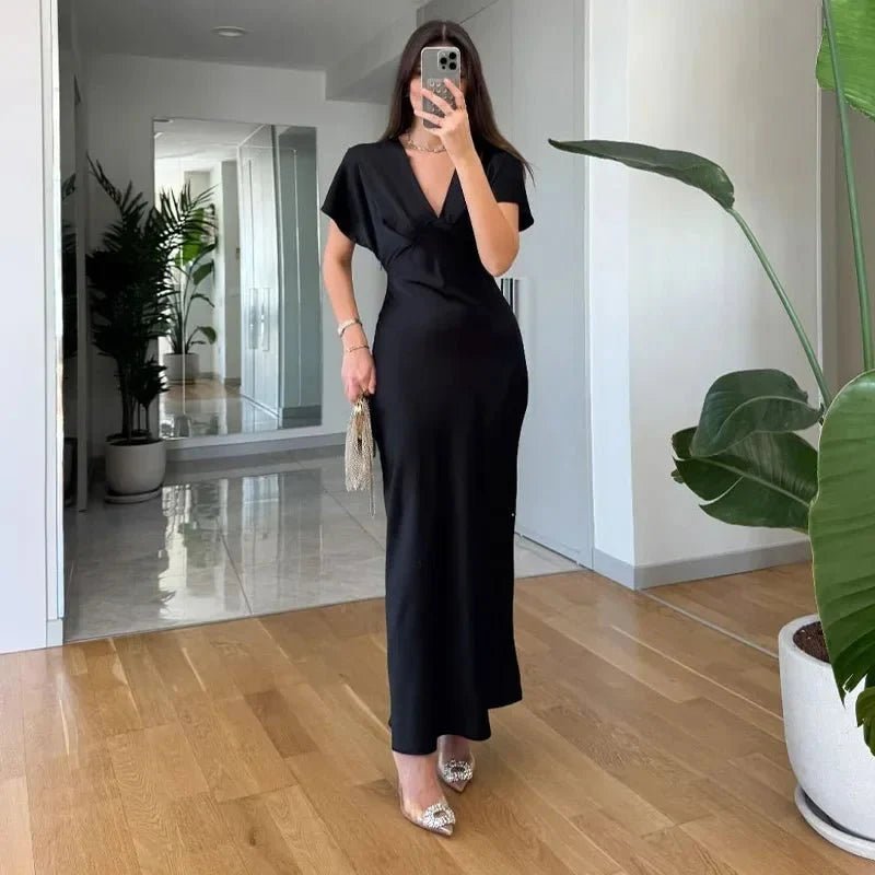 SOKYND Carina V Neck Satin Midi Dress DressesSOKYND-745879-PIN-XS-84247PinkXS
