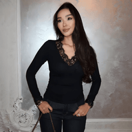 Haut ajusté en dentelle de jade à col en V