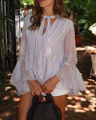 Lucy Blusa a rayas con volante y lazo en el cuello